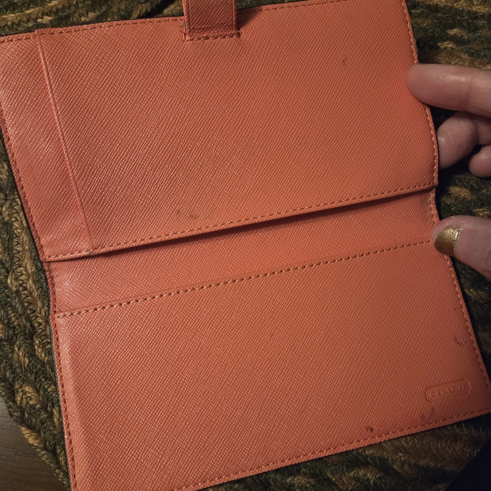 Coach Orange Leather Checkbook Holder GUC very Pretty !! - Picture 4 of 6